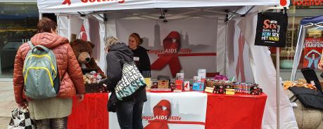 Am Welt-Aids-Tag, 1. Dezember findet Ihr uns an unserem Pavillon am Kornmarkt in Göttingen WAT-Pavillon Kornmarkt 2022