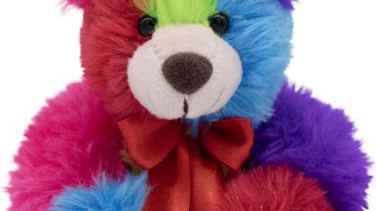 Die Solidarit&auml;tsb&auml;rchen der Aidshilfen &uuml;berall in Deutschland zeigen sich dieses Jahr in knallbunten Farben und sind Botschafter f&uuml;r Solidarit&auml;t, Vielfalt und Demokratie